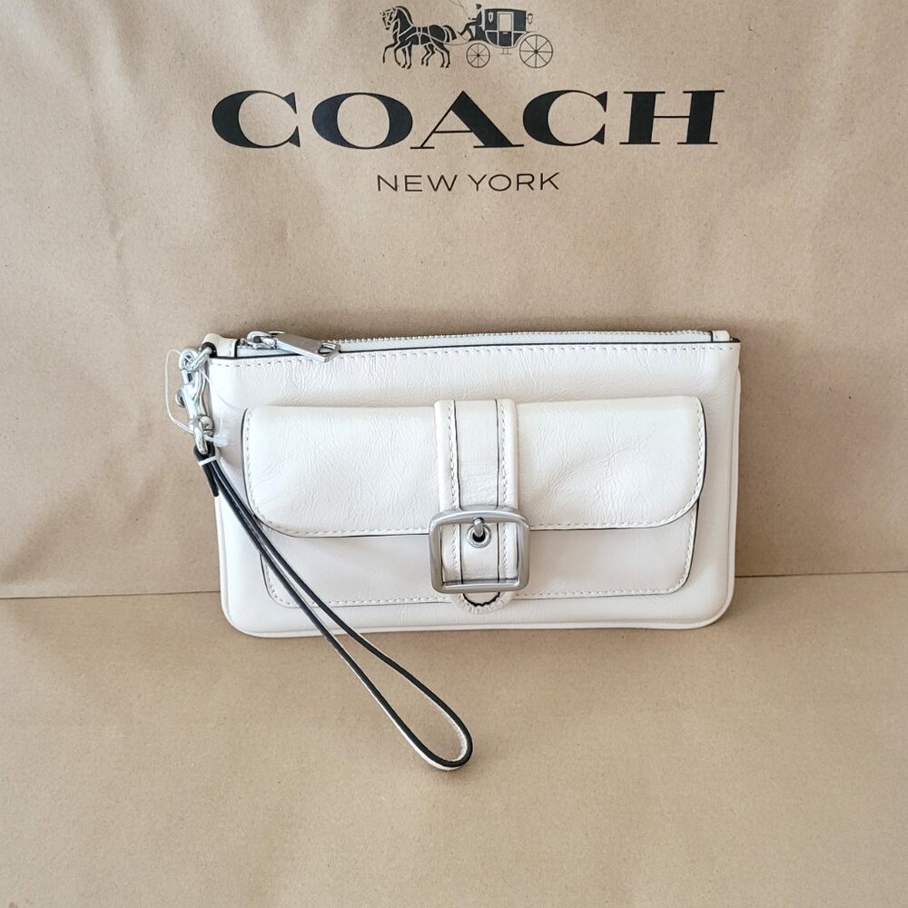Coach CDY04 Ashton Wristlet Shiny crinkle leather Chalk Patent Clutch Bag Wallet - Picture 2 of 8